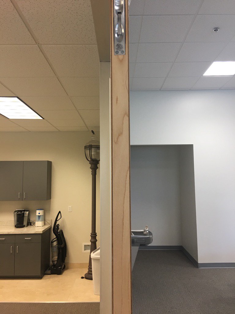 KeelerMonty's tweet image. #TitanLED dare to compare. Titan LED on right crisp clean. Traditional T8s on left dull yellow. Choice is clear Titan