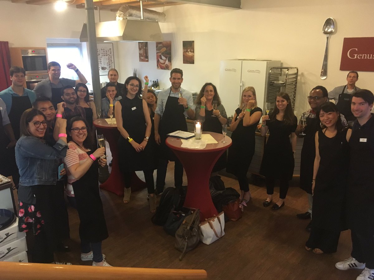 JulianeOswaldFS's tweet photo. Getting ready to cook a @FrankfurtSchool dinner with the #FSMiM #FSMIB and #FSMoF students and alumni. Let's hope they know how to cook! https://t.co/eYXXWKqC1C