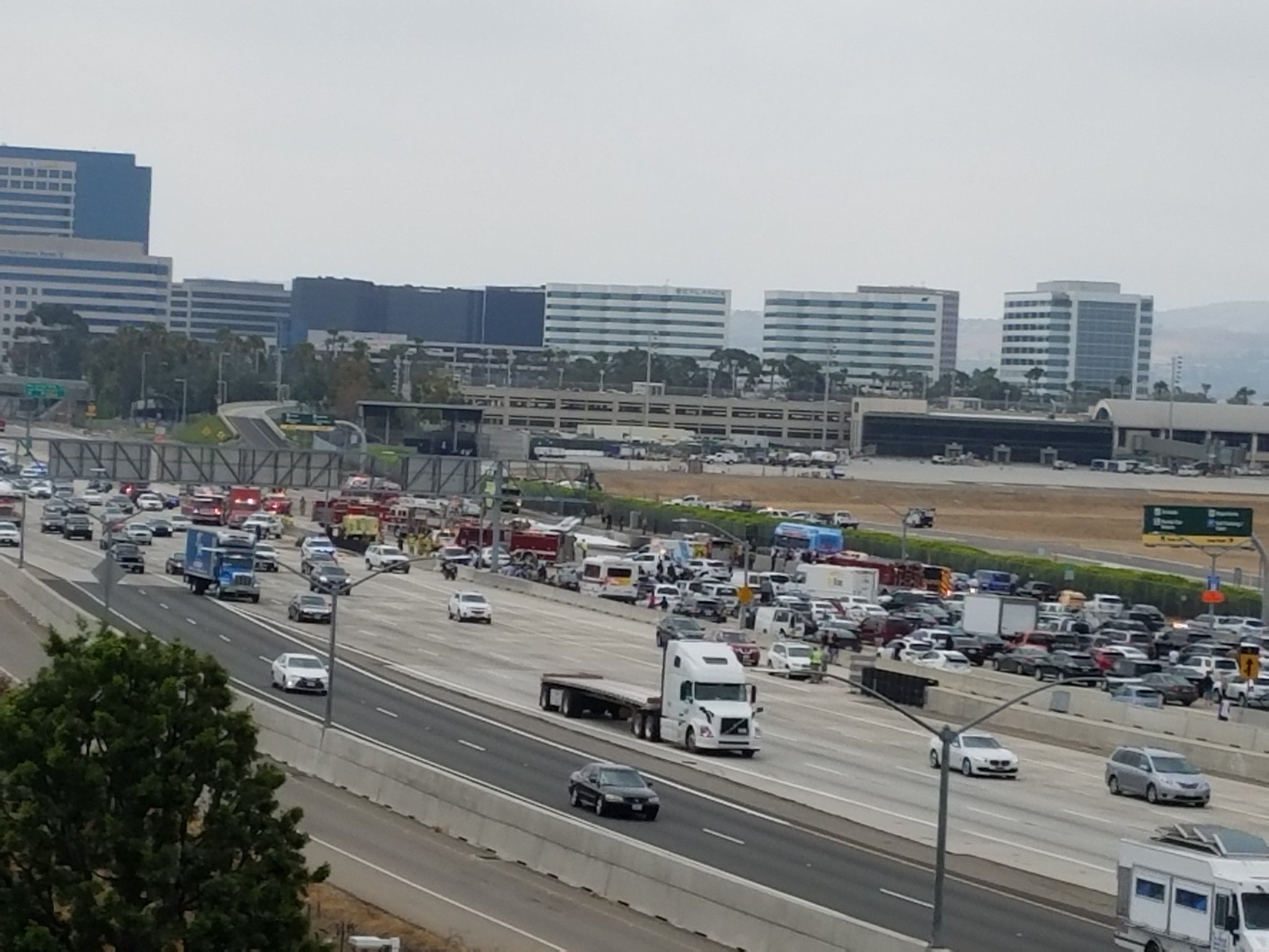Accident 405 North Today - 6w9ln5k