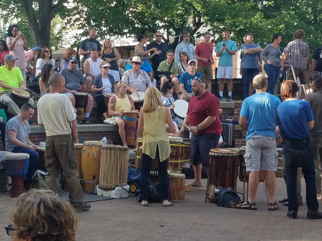 AprilLisa917's tweet photo. I updated my blog! Check out my post called Cousin Vacation: Asheville, North Carolina https://t.co/BF9YlM2fIy https://t.co/g13N3fLxaC