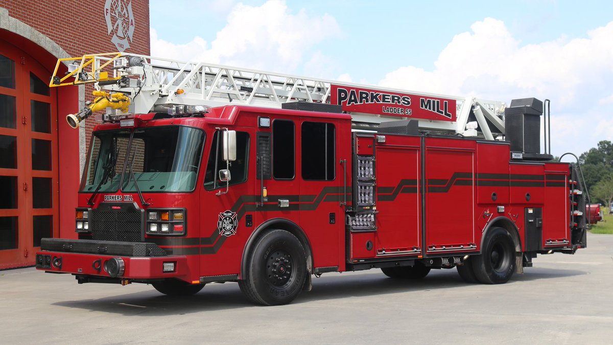 FerraraFire's tweet image. Congrats to the Parkers Mill FD #kentucky on new MVP Rescue Ladder with over 200 csf of equipment storage #firetruck #firefighter #REVStrong