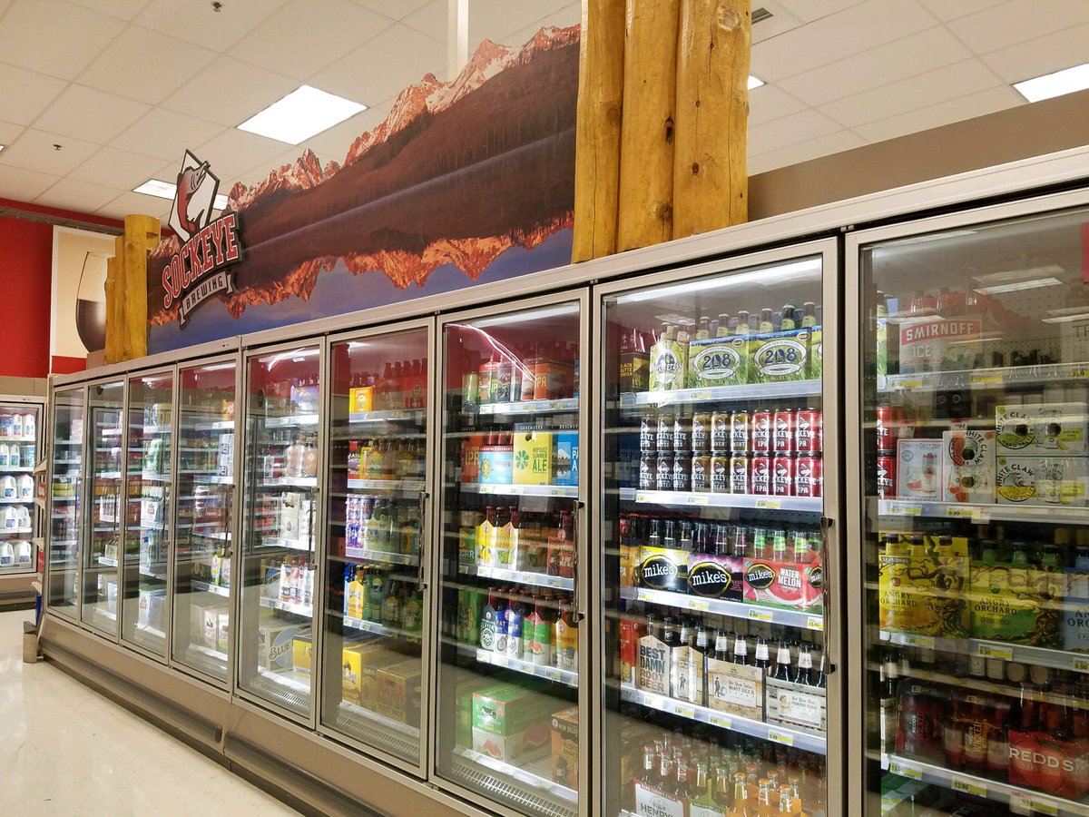 Local cold craft beers at Nampa Idaho Target. <a href="/OneEyedLance/">Lance Leithead</a> <a href="/4everettMark/">Mark.Everett</a> @TonyCostanzoTGT