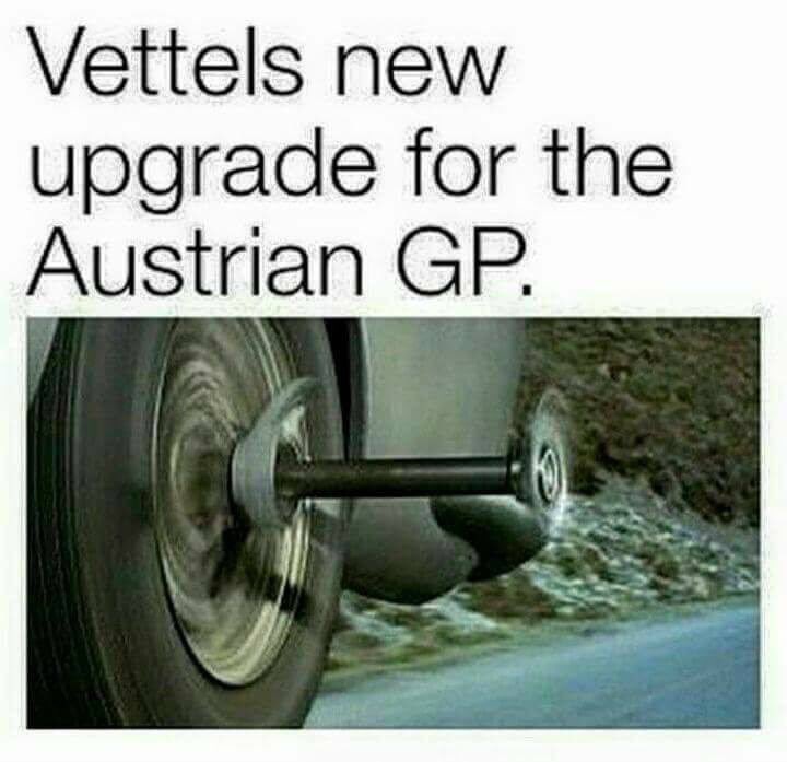 ilariodistefano's tweet photo. #Vettel #VettelHamilton #australiangp https://t.co/opyhldzsds