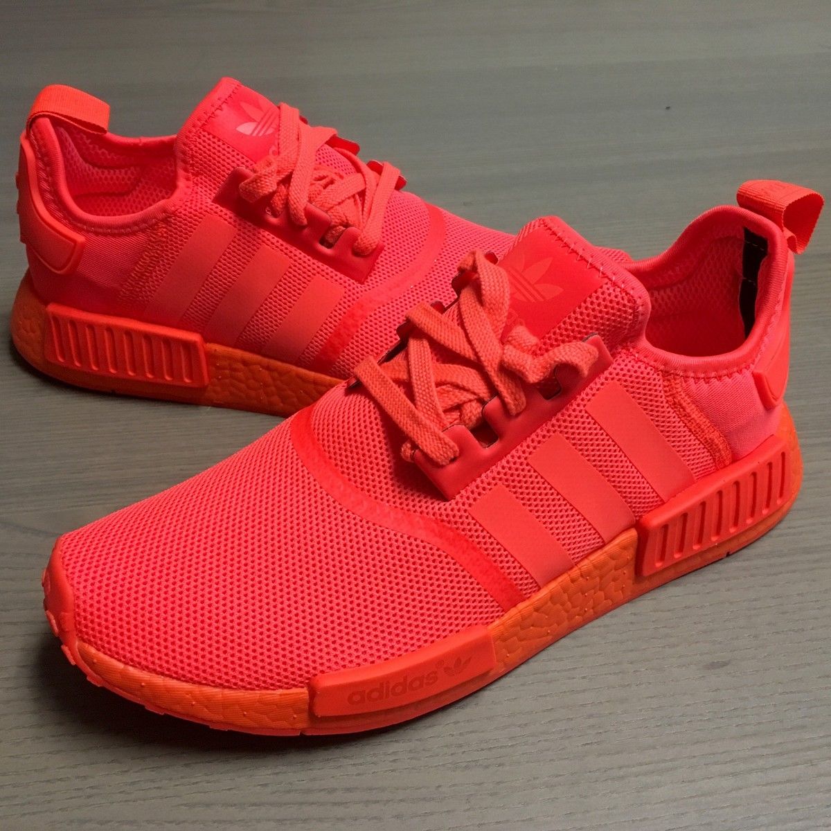 Adidas Nmd R1 Triple Solar Red Gastronomia Y Viajes Adidas Nmd R1 Triple Solar Red Gastronomia Y Viajes