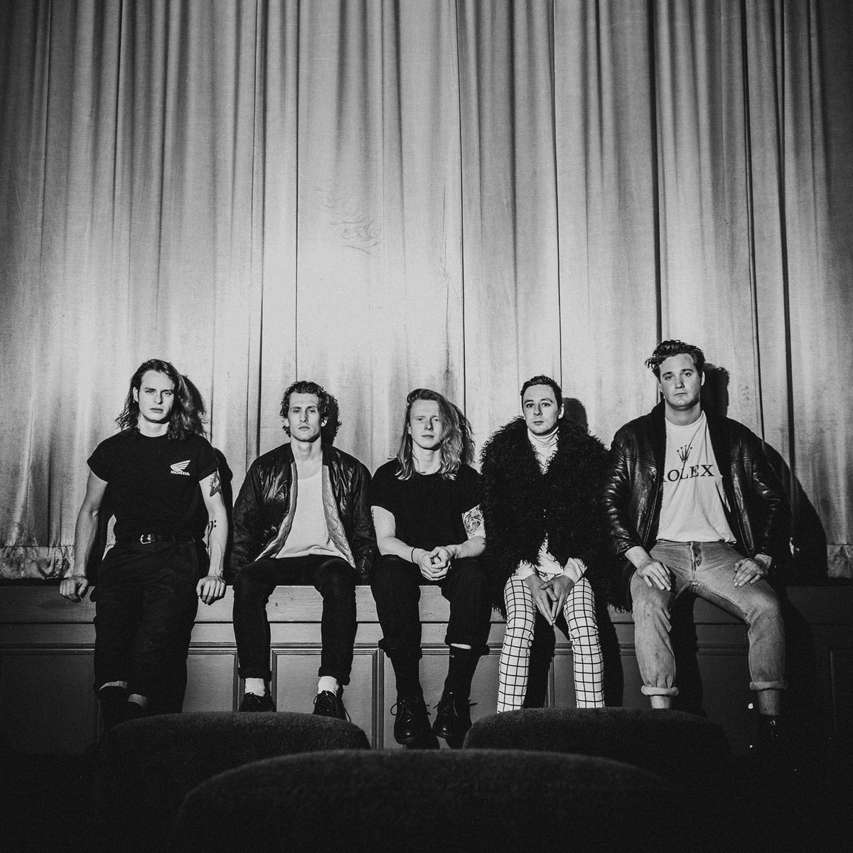 Hear our #NewMusicFriday plist on Spotify <a href="/avalovemusic/">Ava Love</a> <a href="/siightsofficial/">SIIGHTS</a> <a href="/CharlotteBlack/">Charlotte Black</a> @TheSnuts_ <a href="/ForeignFOXX/">𝐅𝐎𝐑𝐄𝐈𝐆𝐍𝐅𝐎𝐗</a> <a href="/Youngr/">Youngr</a> <a href="/duskygreymusic/">Dusky Grey</a>