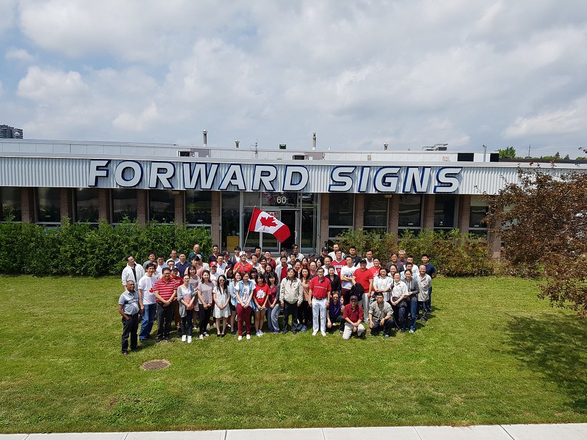 ForwardSign's tweet image. Happy Canada Day from everyone at Forward Signs!!! #Canada150