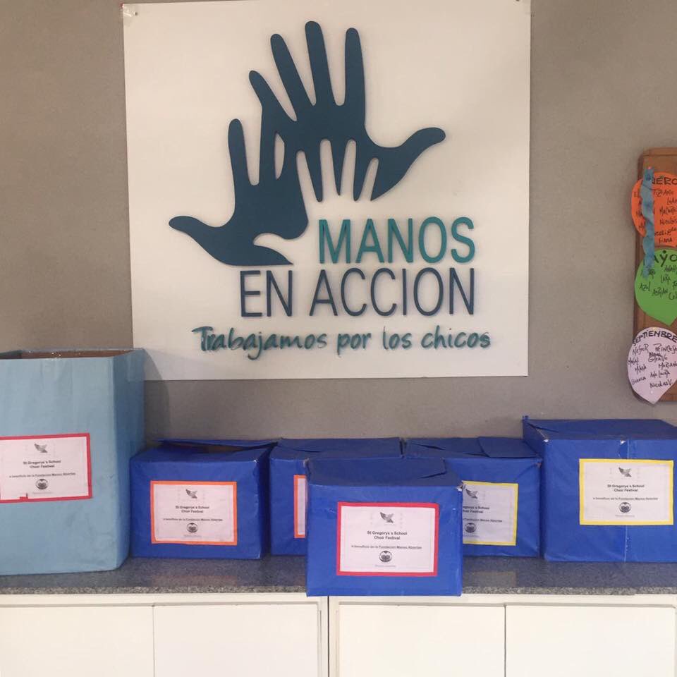 " Manos en Acción " ha recibido los alimentos no perecederos con alegría, humildad y sumo agradecimiento.😊