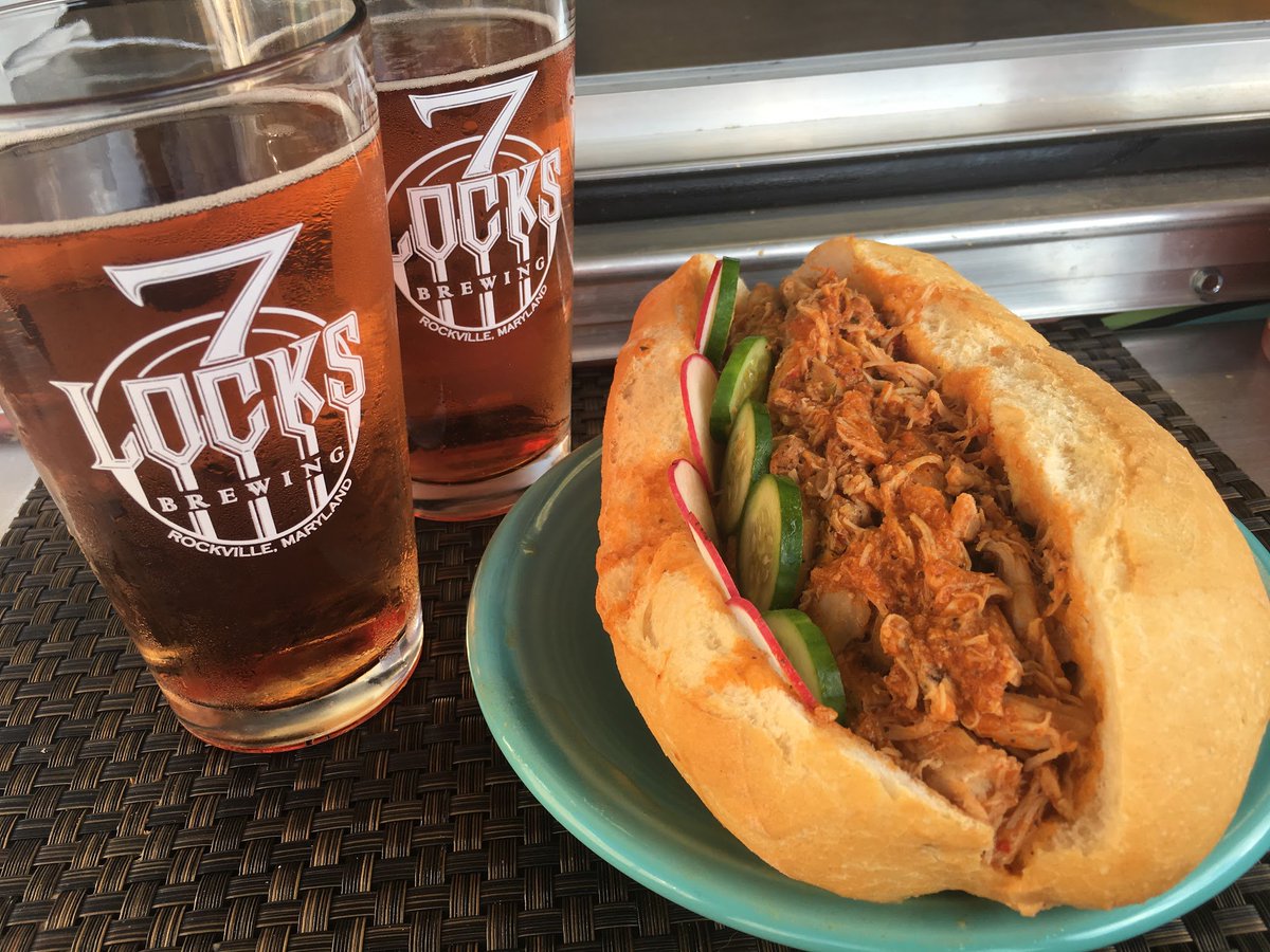 Do you know what time it is? We'll be <a href="/7LocksBrewing/">7 Locks Brewing</a> from 5-8.

#beeroclock #drinklocal #eatlocal #friyay #foodtruckfriday #tgif