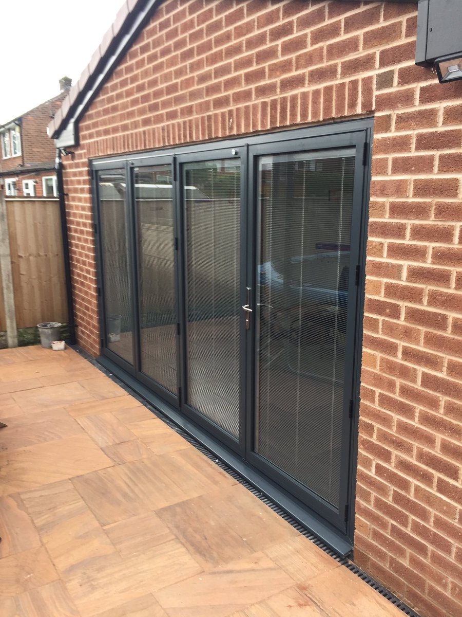 JVA_BUILDERS's tweet image. Rear extension complete,, with Ally bi folds  #builders #merseyside