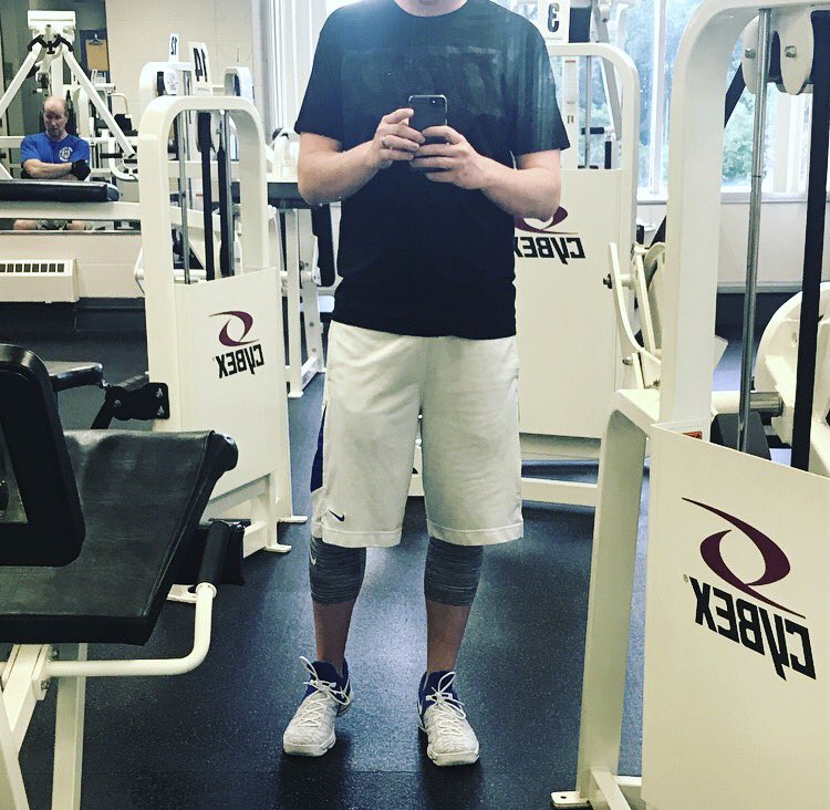 Rdy23Rumble's tweet photo. @iGBoogz had to rep it before ball minus @DubDotDUBBY got me a shirt with glitter on it #neeeedit https://t.co/hMUYIviFl5