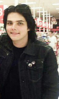 GeeFromTarget's tweet image. I'm back, bitches.

- RP/FL/Parody thing
- Popular cashier
- Target master
- Will find you everything you need

Help a guy out and RT? 🎯