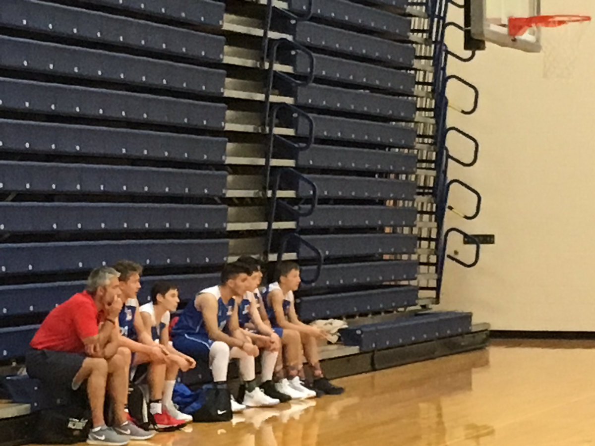 tgabram_KHS's tweet photo. @KHSBomberSports @kenstonhoops 
Thx#TomHeines @empwr_sports for partnering w/ Greece HS International🏀team #powerfulExperience
#UnitySports https://t.co/T1Bq85GHOA