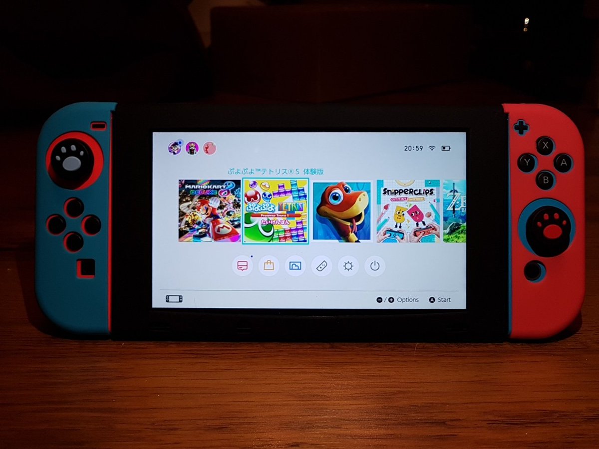 LPGTube's tweet photo. Charlie is super happy that the switch now has paws. If you're after a cover here's a link to the one we have ^_^ https://t.co/RUPtnNJgzS https://t.co/c71Z6g1gUb