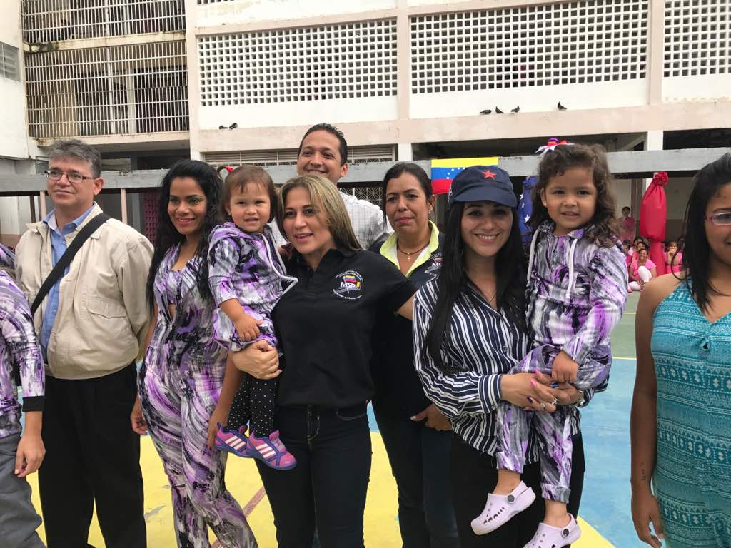 mppsp_dgai's tweet photo. Cierre de la Semana de la Mujer en el INOF. Donde se ha atendido y dignificado el rol de la Mujer privada de libertad. #SomosVenezuela https://t.co/wGZwzRcIwQ