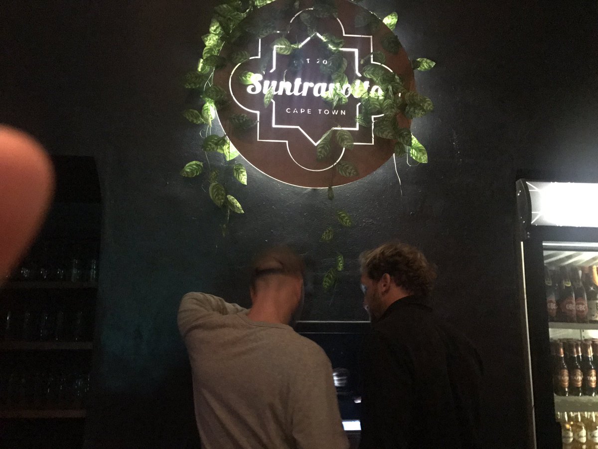 iwishuwudEnt's tweet photo. Doors are open at the oasis of Hip-Hop #SHWNPRV3. See y'all soon! https://t.co/XBIY4bAxkm