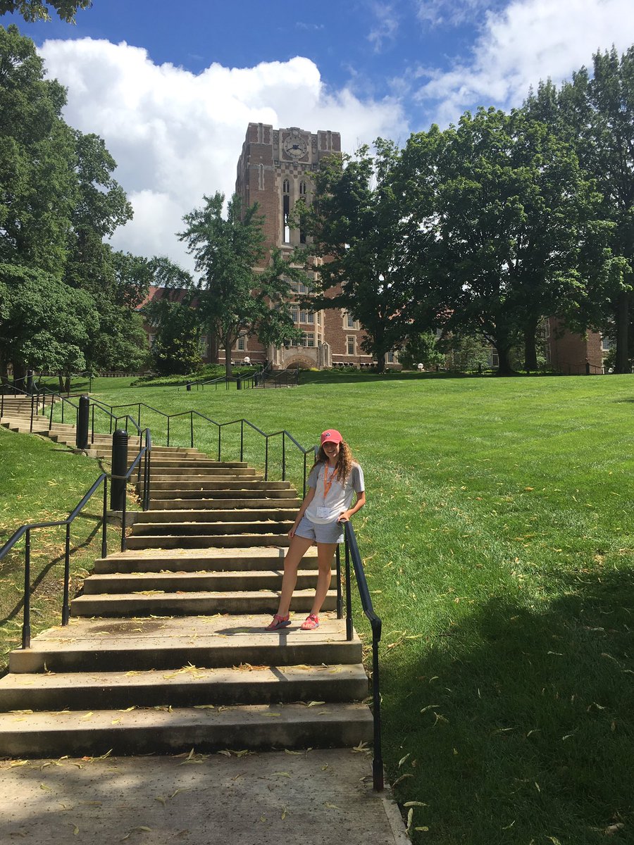 rlsmith32's tweet photo. @ArtsSciencesUT #exploreCAS https://t.co/fYObujLGlB