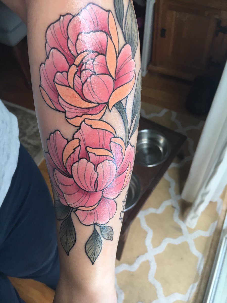 natalietaormina's tweet photo. tatted #stinkymonkey https://t.co/2GBRjE2E7r