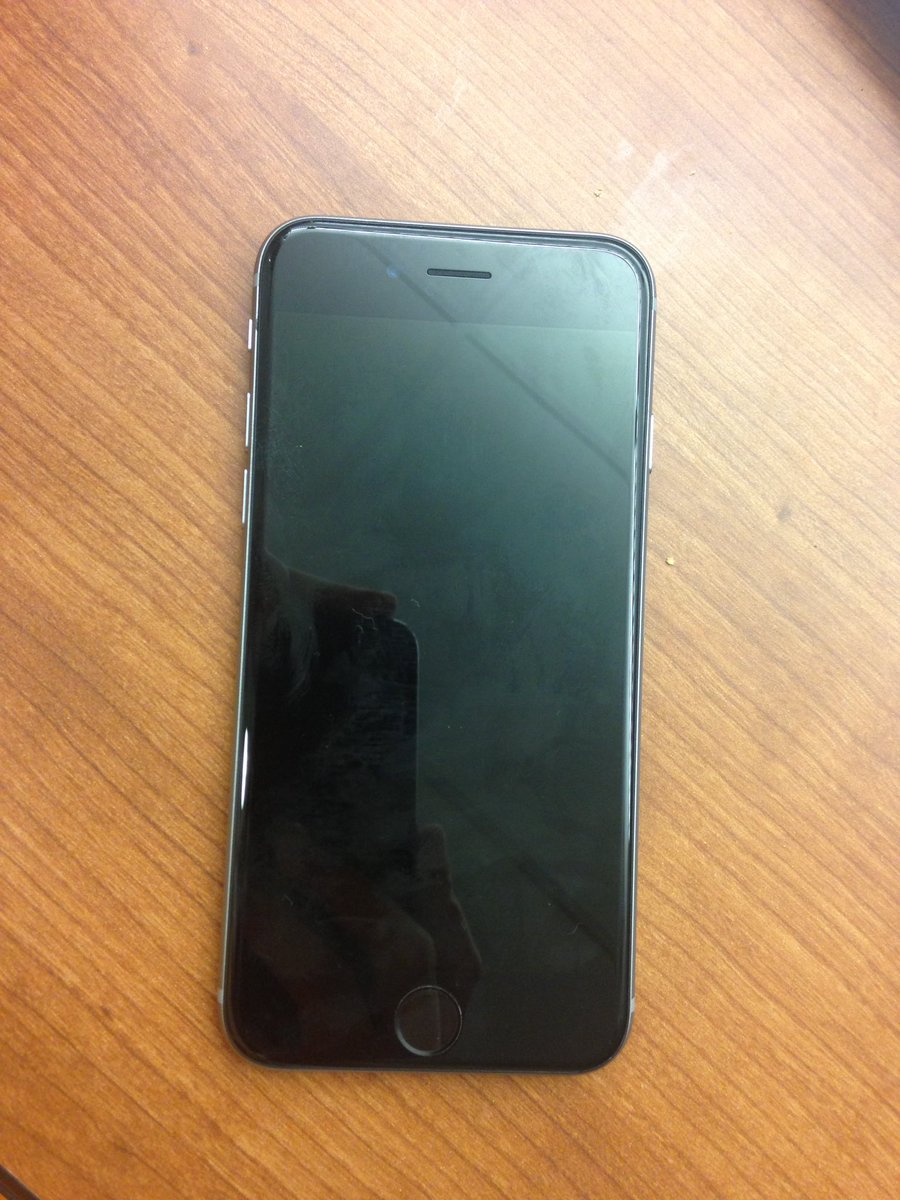 Stephanie Castillo (@thebananamd) on Twitter photo No pagers at <a href="/KPSDFMR/">KP San Diego FM Residency Program</a> only iPhones 😍 Makes life so much easier for communication No pagers at <a href="/KPSDFMR/">KP San Diego FM Residency Program</a> only iPhones 😍 Makes life so much easier for communication