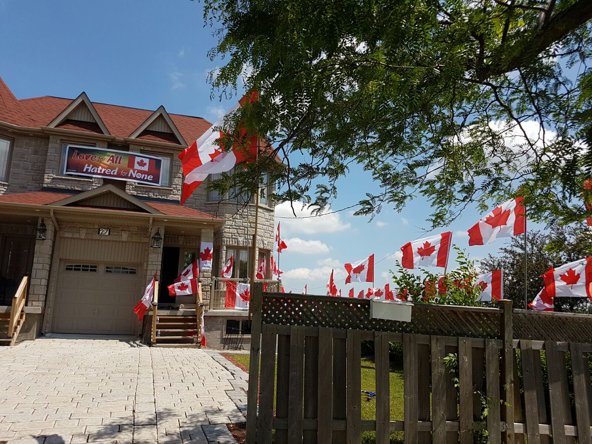 pray_to_one's tweet photo. Muslim Canadian lives by the Islamic principal "Love for one's Country is part of Faith" Celebrating Canada's 150th with 150 Candian Flags! https://t.co/t0t8FAwT34