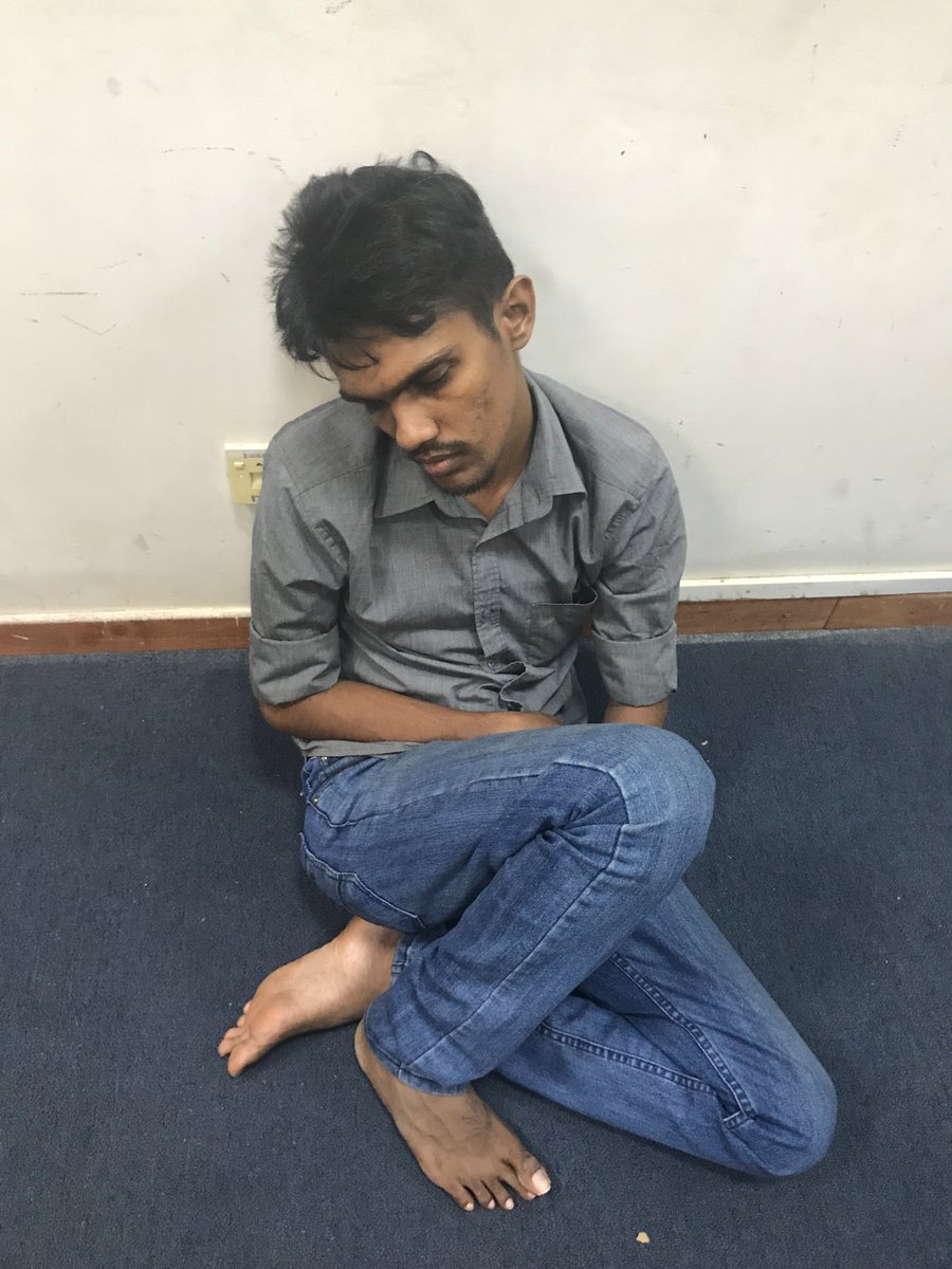 ChanukaJanitha's tweet photo. Sexiest sleeping pose #coderush17 https://t.co/SlHsdVxgwm