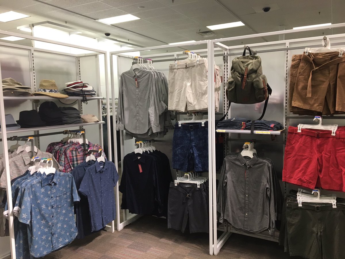 A little help from our friends at #T343 #AshleyTVM #345remodel  #teamworkmakesthedreamwork <a href="/Johnson2Chris/">chris johnson</a> <a href="/stuartkelloff/">Stu Kelloff</a> <a href="/JaxBackes/">Jackie Backes</a>