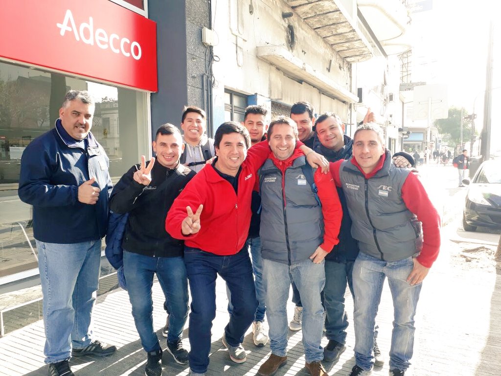 Haciéndole el aguante a los compañeros de Adeco ! <a href="/DelegadosBayton/">Delegados Bayton</a> @RamonMuerzaSEC <a href="/alvaro21450184/">@MAC GROUP</a> <a href="/GustavoRoman981/">Delegados de Adecco</a>