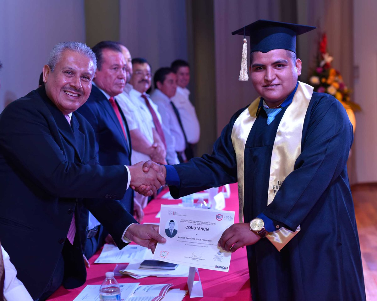 Culminan sus estudios 64 jóvenes de la Escuela Normal Rural conocida como “El Quinto” ifodes.edu.mx/nota.php?nota=…