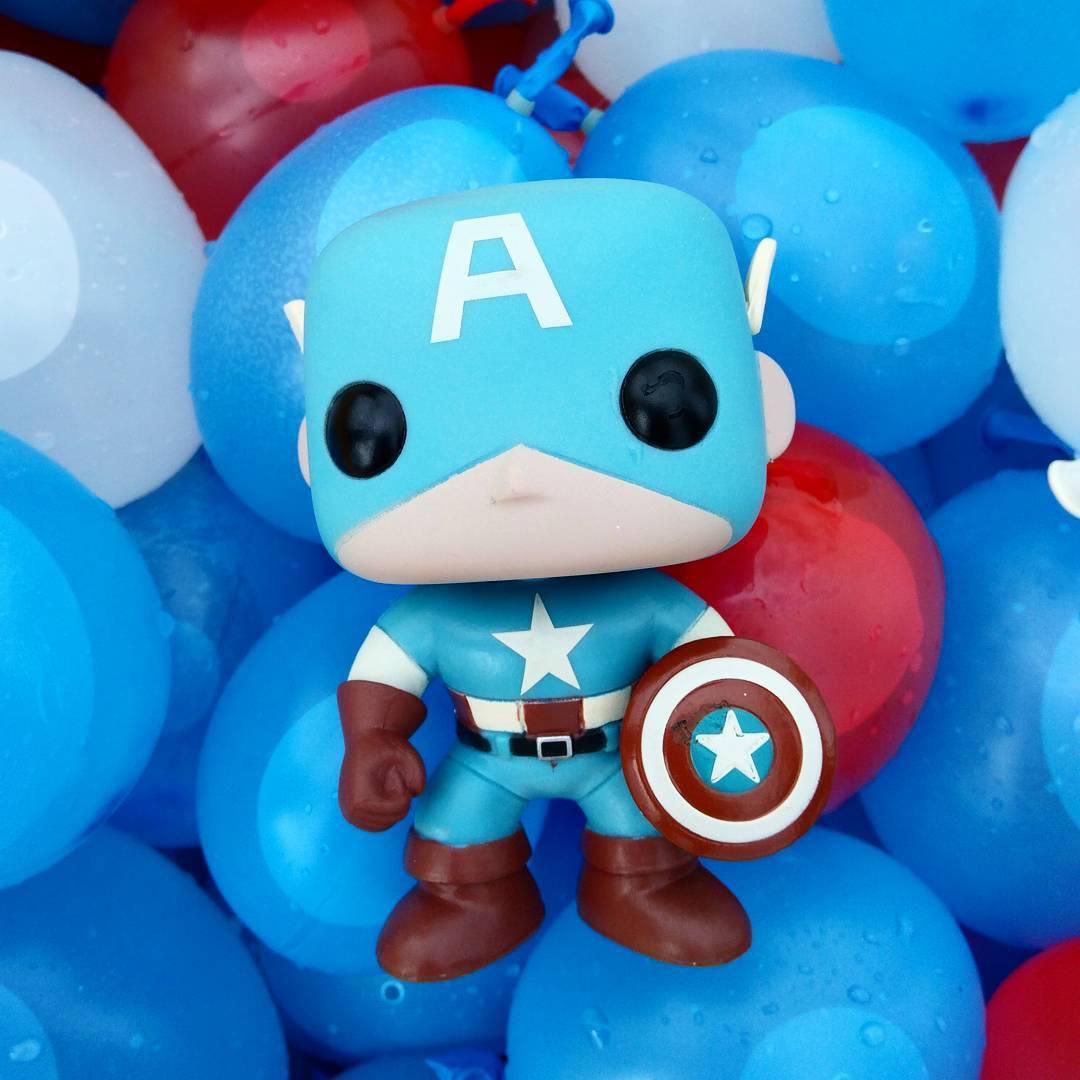 Today, we’re all Team Captain America 🇺🇸  #4thofJuly #robincam PC: yotam_ato