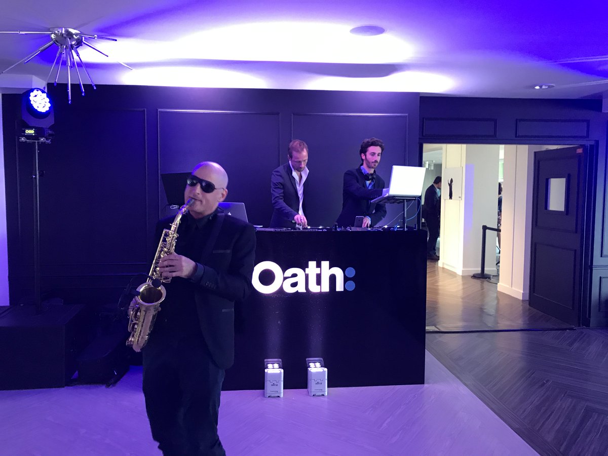 erikmariebion's tweet photo. Thank you so much to the 770 + attendees yesterday @OathFR launch party in our new Parisian office  #Makebrandlove My @oath : Make Work Fun https://t.co/qrJnIT6kbt