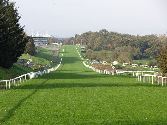pigeon_island's tweet image. Absolutely delighted to announce NEW link with beautiful @HamiltonParkRC who will be supporting #PigeonSwoop4 from Tuesday with BADGES PRIZE