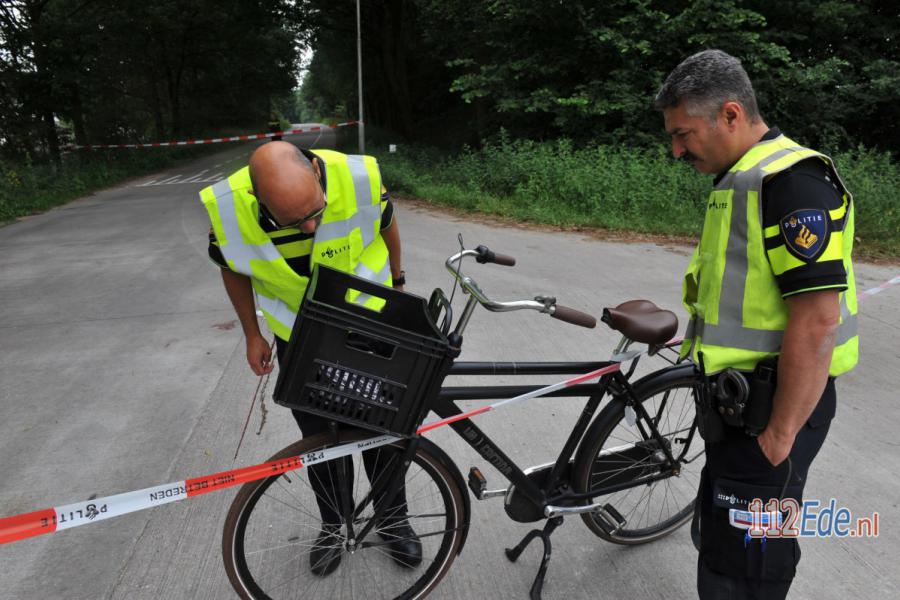 Scholier geschept door vrachtwagen op laatste schooldag 112.press/PRK4v3 #Lunteren #112Nieuws https://t.co/KUdyaJ5F8B