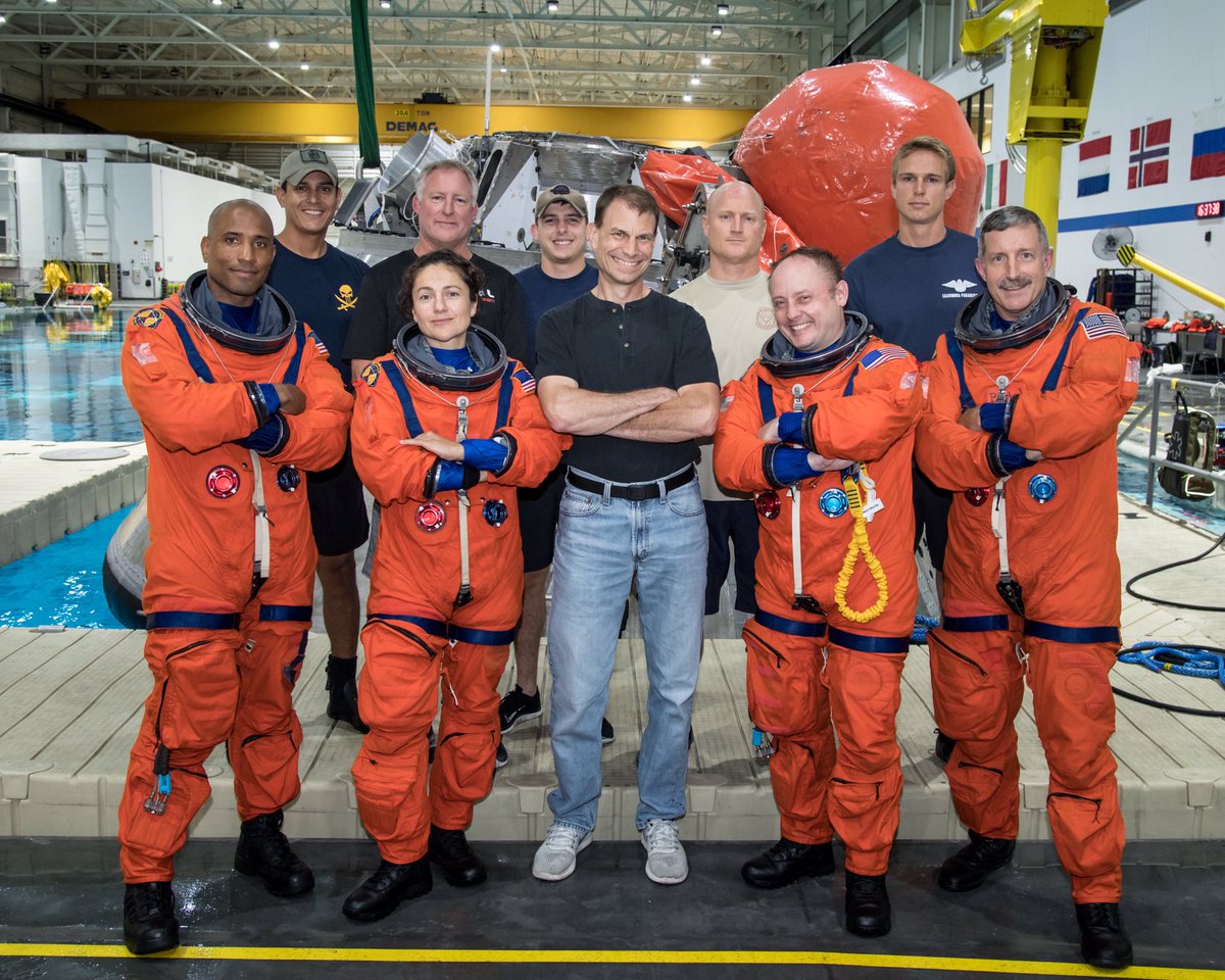 .@NASA_Orion egress testing at the @nasa #NeutralBuoyancyLab, thanks for the support @USNavy #dive & @NASA_Johnson team!