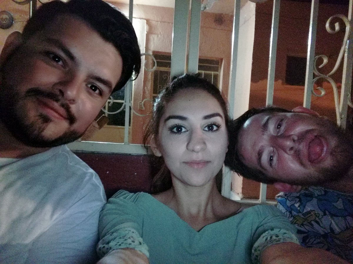 cochabm's tweet photo. #porquepodemos #porquesomossinalonsesdenacimiento #nogritamosasihablamos #enmodonosotros #dosculichisyunamazatleca  @adonayheloenu 🖤 https://t.co/TTWWQZatX2
