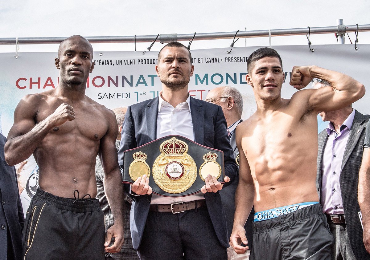 Championnat du monde de #WBA #SOROvsCASTANO pesée à <a href="/evian_ville/">Ville d'Evian</a> s/ @LaBoxeAvecCanal