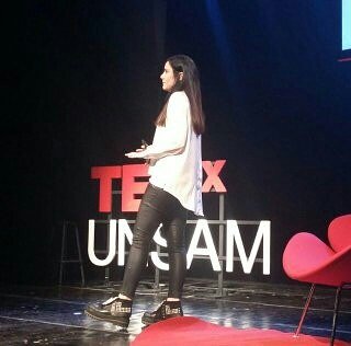 TEDxUNSAM's tweet photo. Estamos escuchando a Marisabel Rodríguez en #TEDxUNSAM. Podés verlo en youtube en: https://t.co/l20RHHbJdB https://t.co/tFEt9OzlfC