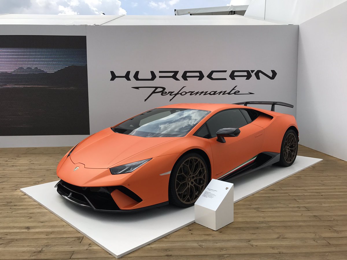 AntonyChesworth's tweet image. Lots of inspiration and motivation going on at Goodwood Festival of Speed today! #fos #FOS2017 #inspiration #Lamborghini #bugati #Rollsroyce