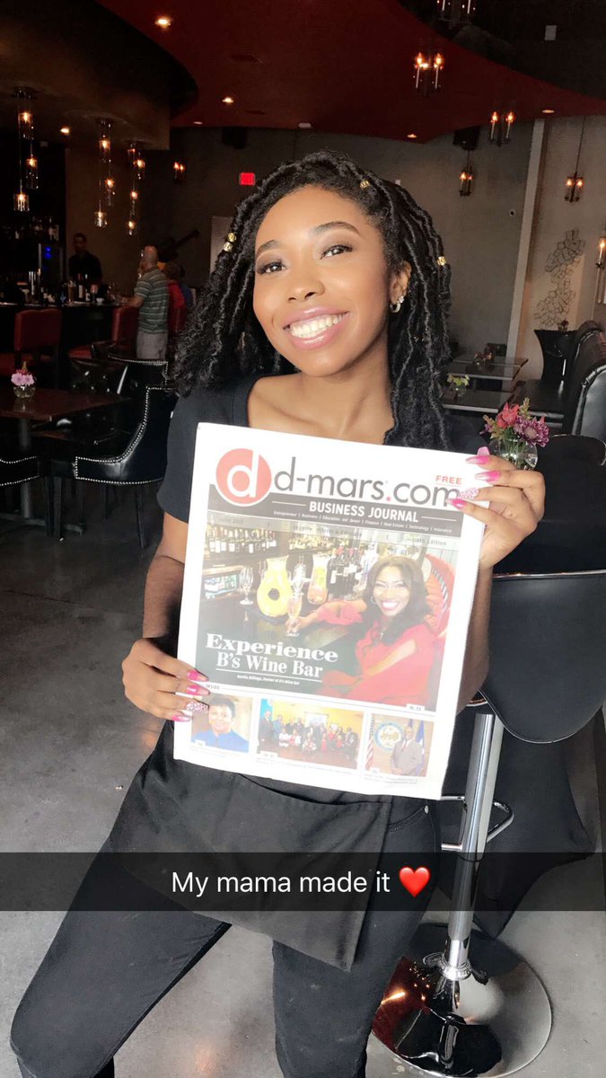 Baddiebetho's tweet photo. Yo twitter. I need y'all help ! Please RT and support my moms wine bar ! We are a black owned business located 8770 Hwy 6 Missouri City Tx 🍷 https://t.co/HdtrzlEILp