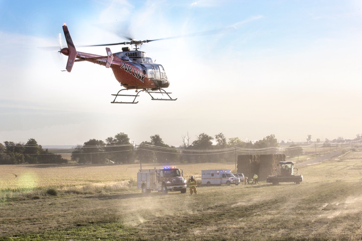 MedTransCorp's tweet photo. Have a safe weekend everyone! #hems #avgeek #medtranscorp #airlink https://t.co/HLc3HaoV7M