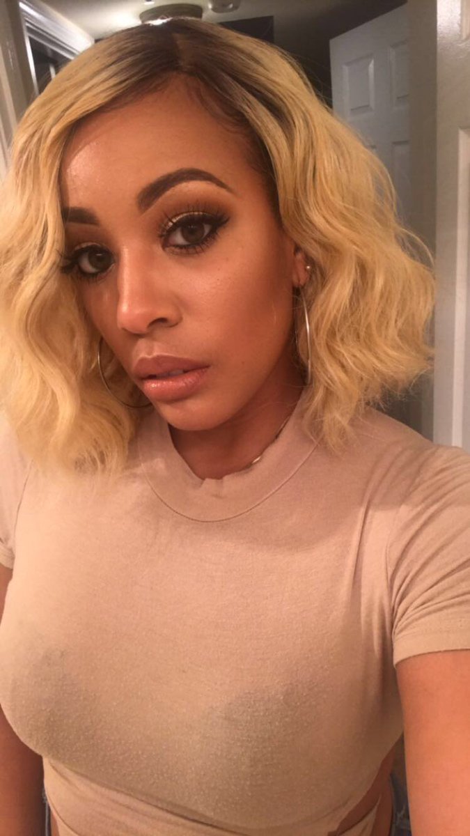 chellllzzzz's tweet photo. New hair, who dis? #BlondeBae 👩🏼 https://t.co/KuWbcOVubd
