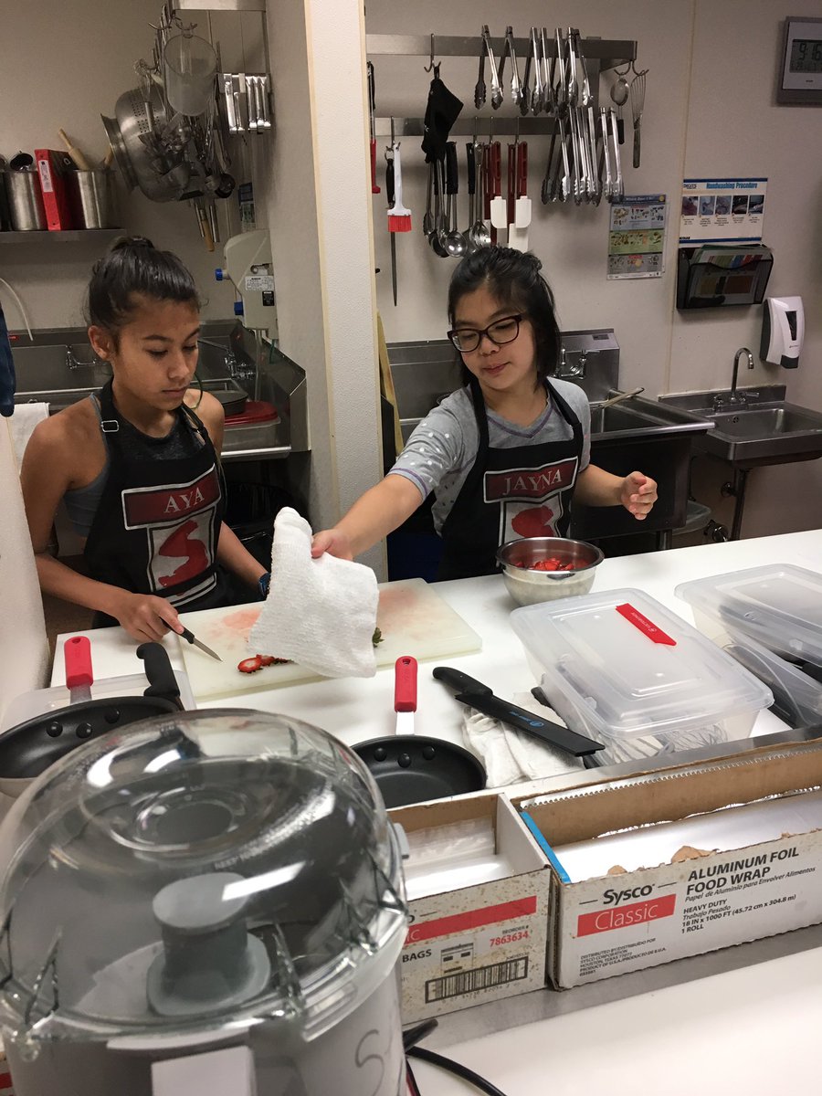 SAASFoodService's tweet image. SAAS Summer Program - Culinary Basics
Mise en Place (a French term meaning "everything in its place") in action!