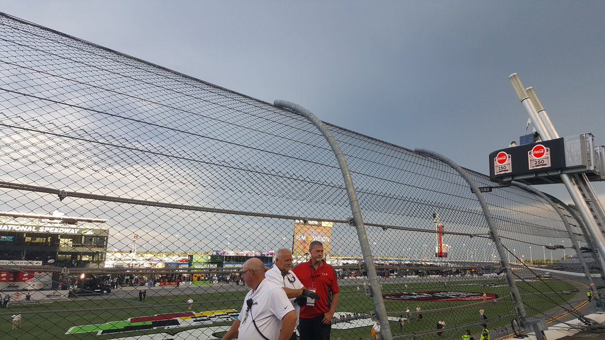 ByRJRoan's tweet image. Sun in 1 and 2. We good just get going. #VortexTheory right @AllWaltrip?