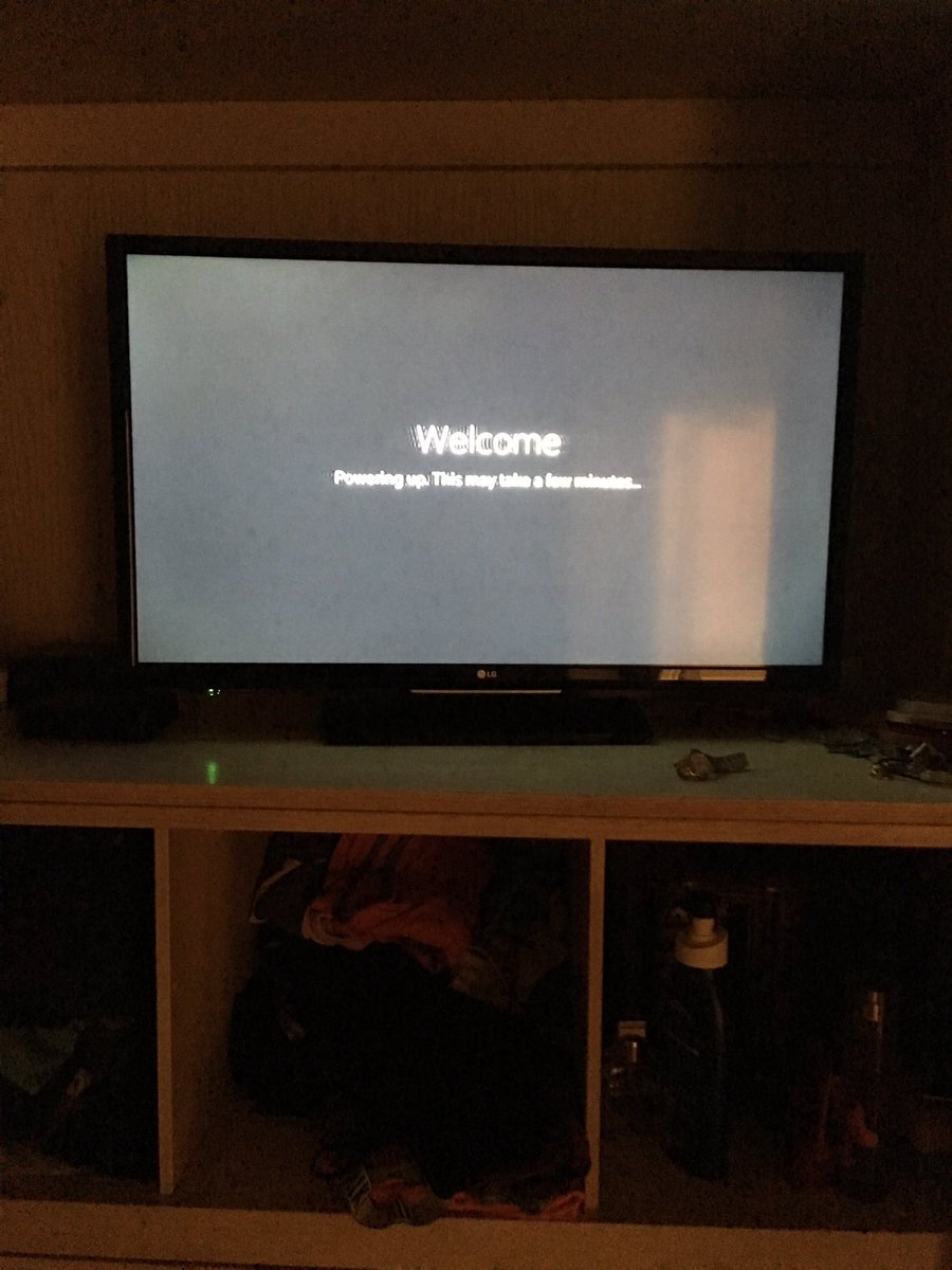 Lysmith2's tweet image. @comcast so over your service12:00 at night unacceptable don&apos;t tell me to unplug and do this and that #totalbullsgit #sendasignal #dontDMme