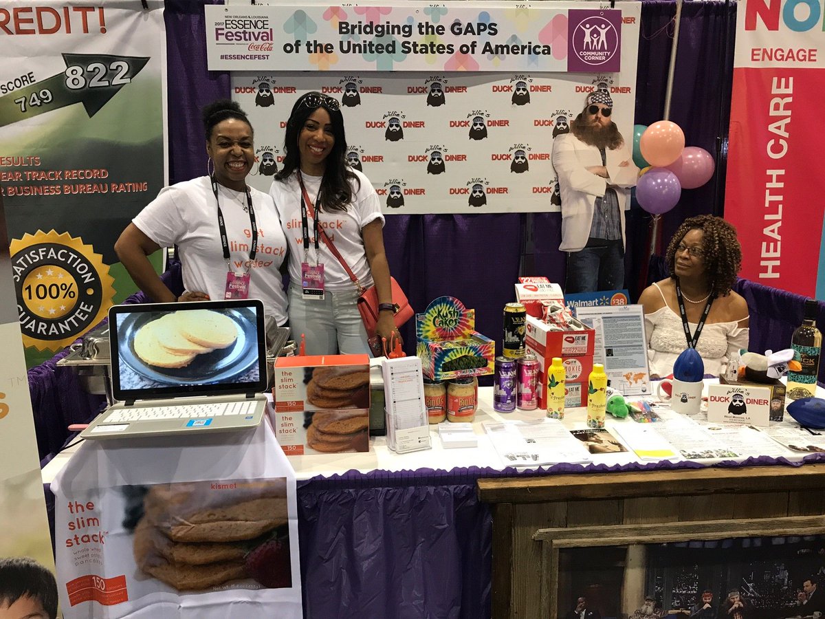 SipDatLean's tweet photo. We are all about premium relaxation #EssenceFest @WilliesDuckDiner @SipDatLean @MyKushCakes @DewmarInt https://t.co/jo8M8C6exV