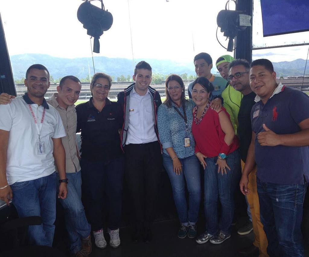 En nuestra visita a Tuy TWR 😀