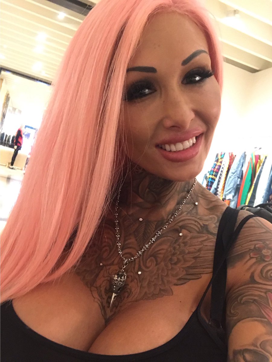 Kacey (@kaceydolls) on Twitter photo 