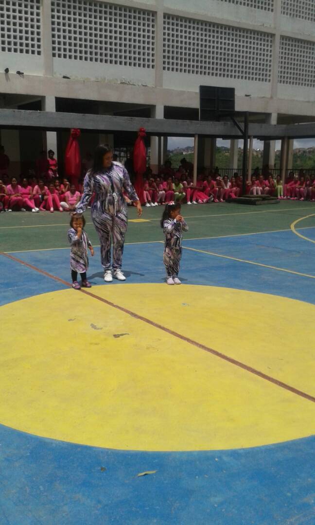 Regioncapital3's tweet photo. INOF Actividades culturales en la semana de la mujer #Formacion @mirelct @YipsiH @mppsp_dgai @mspenitenciario @Blancoliceth @ler1972 https://t.co/xyMWgyj4L9