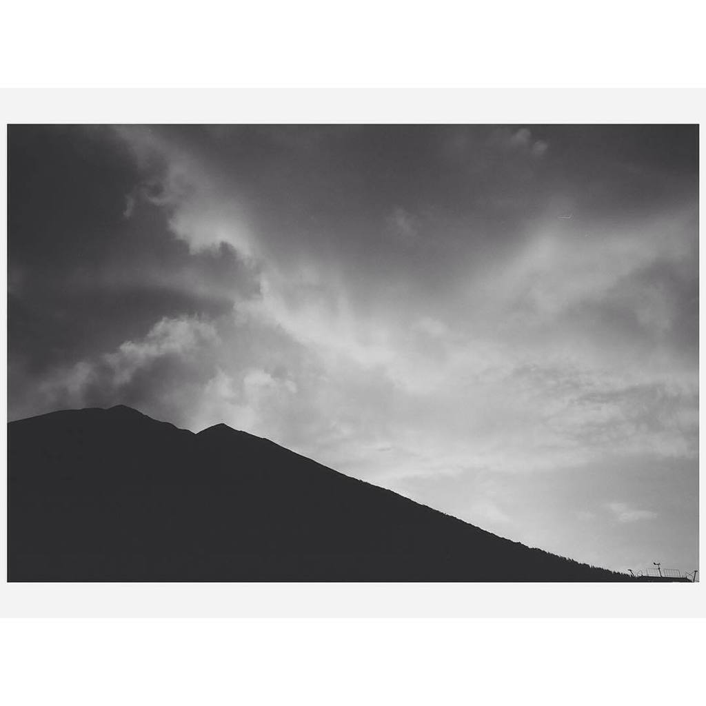 kazuomi_e's tweet photo. #tmax100 #kodak #film #fujica #auto7 #80s #35mm https://t.co/Qz8z1GuWDE https://t.co/sYrLCO6YoU