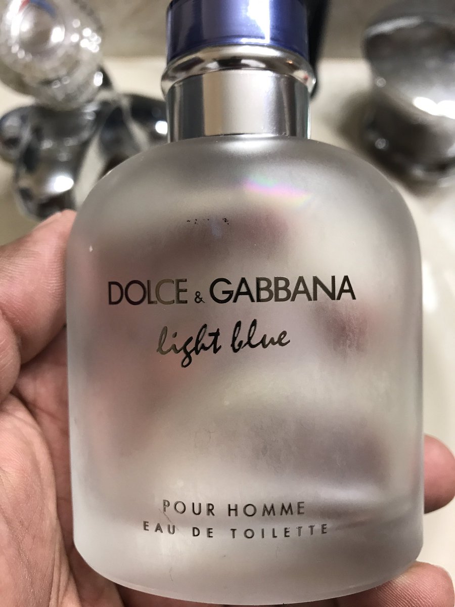 djkylelarue's tweet photo. .@DJNAILZ @EsteeMartin @lilshawn953 It was Dolce &amp; Gabbana Light Blue!! 😂 #GetUpCrew #InsideConvo #KeysToSuccess https://t.co/rBIVLHlr2X
