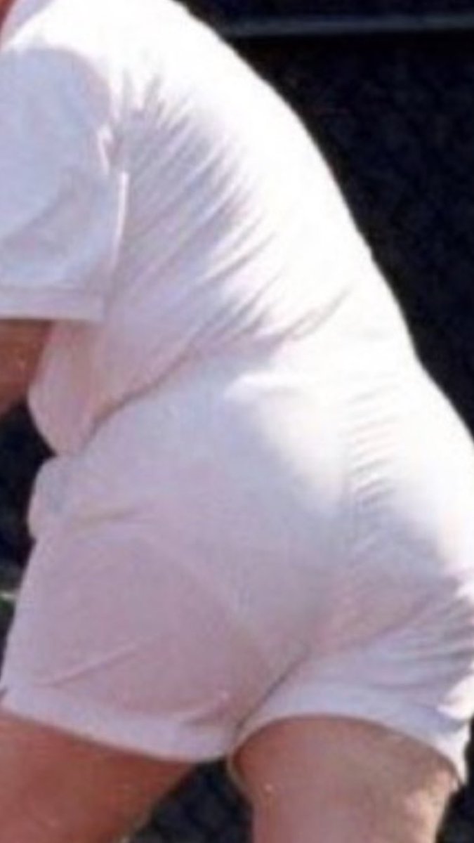 K_Million's tweet photo. @FLOTUS gf you lucked tf out #thicc #foundingdaddy https://t.co/8tzGJyGUr9