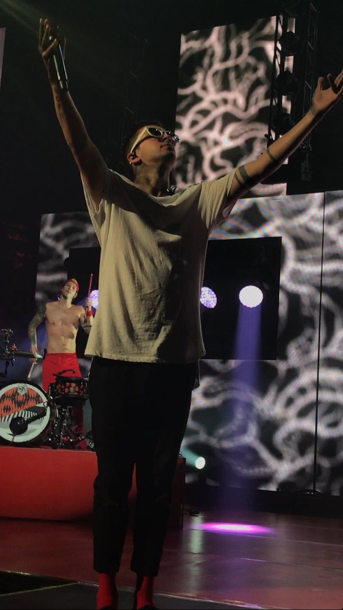 takenbysleepers's tweet photo. a couple of my favorite pictures from #tourdecolumbus. the trip from Nevada was worth it. |-/#TDCExpress #TDCNationwide #TDCSchott https://t.co/AtLh3haY33